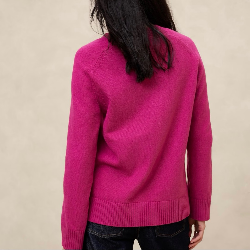 Banana Republic Factory Perfectly Soft V-Neck Sweater Berry Pink Size Petite L - Picture 4 of 14
